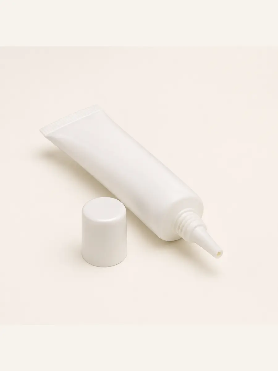 MRP-104 10 mL cosmetic squeeze tube · Little tooth